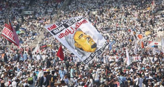 Kampanye akbar Prabowo Subianto - Sandiaga Uno sedang berlangsung di Stadion Utama Gelora Bung Karno (SUGBK) Jakarta, Minggu (7/4) pagi.Foto :Ricardo / JPNN