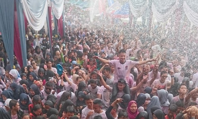 Ribuan Masyarakat Antusias Ikuti Kegiatan KPU Sarolangun. Foto : Hadinata / Jambiupdate