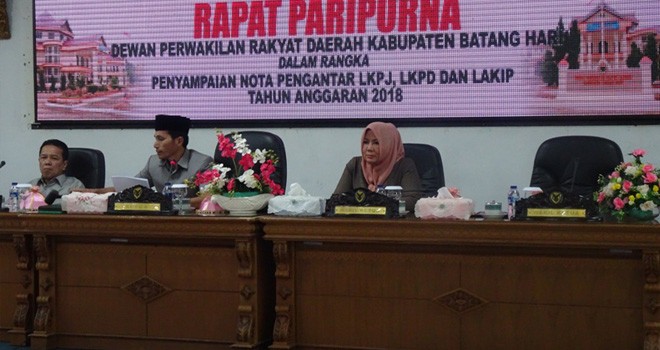 Bupati Batanghari Sampaikan Nota Pengantar LKPJ, LKPD dan LAKIP Tahun 2018.
