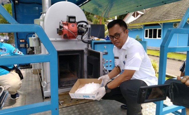 BNNP musnahkan sabu seberat 1.722,82 gram. Foto : Ist