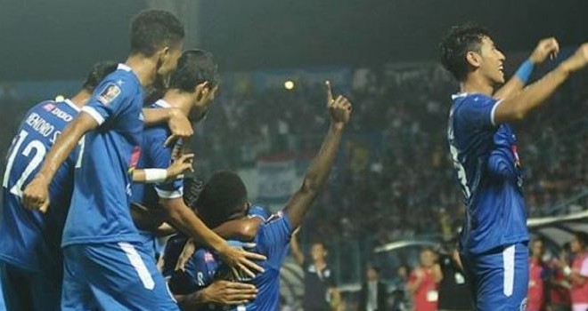 Arema FC raih gelar juara Piala Presiden 2019 usai kalahkan Persebaya 2-0 di leg kedua, Jumat (12/4) malam WIB. Foto : Instagram