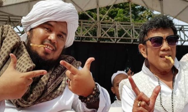  Haji Rhoma Irama dan Ustaz Derry. (Dok Instagram)