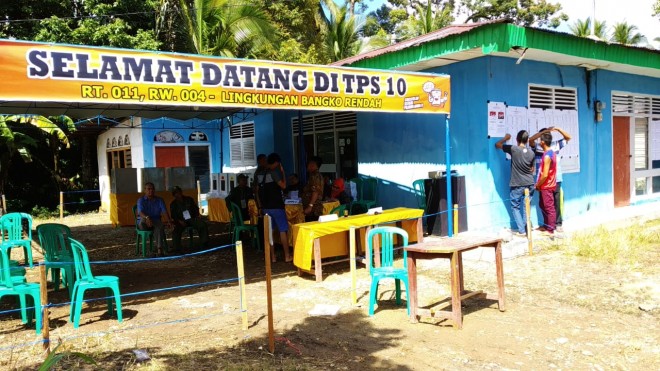 Terlihat TPS 10 Dusun Bangko Belum Mulai Pencoblosan.