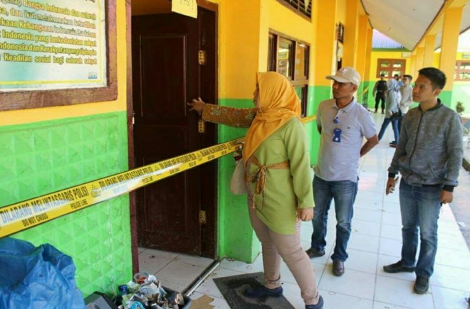 SD Negri No 063/XI Desa Koto Padang yang sudah dipasang Police Line. Foto : Gusnadi / Jambiupdate