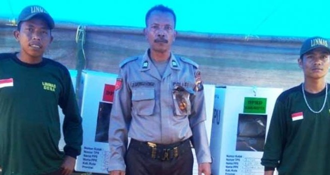 iptu Jonter Siringo ringo (tengah), anggota Polres Dairi yang gugur dalam mengamankan TPS. Foto : Facebook Polda Sumut