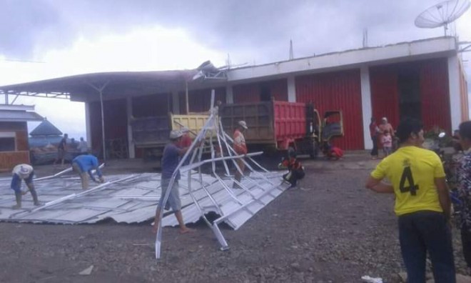 2 Rumah di Gunung 7 Kayu Aro Rusak Berat. Foto : Gusnadi / Jambiupdate