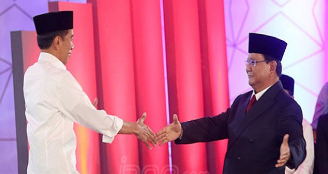 Jokowi dan Prabowo saat debat capres. Foto : Ricardo / JPNN