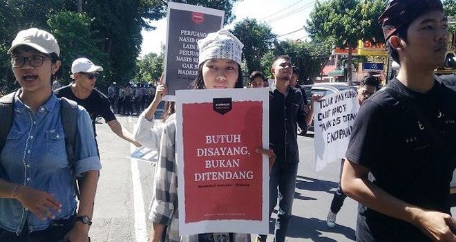 Aksi May Day di Denpasar Bali. Foto : Marcell Pampur/Radar Bali