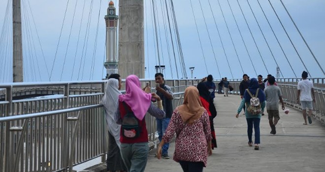 Jembatan Gentala Arasy.