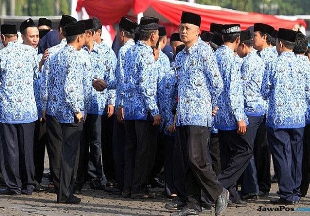 Pembayaran Tunjangan Hari Raya (THR) untuk Pegawai Negeri Sipil (PNS) bakal dibayarkan pada tanggal 24 Mei 2019. (Jpnn/JPG)