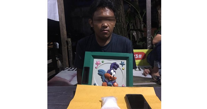 Darmansyah saat Diamankan Ditresnarkoba Polda Jambi.