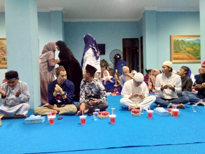 Ratu Munawwaroh saat Hadiri Buka Bersama DPW PAN Jambi. Foto : Ist
