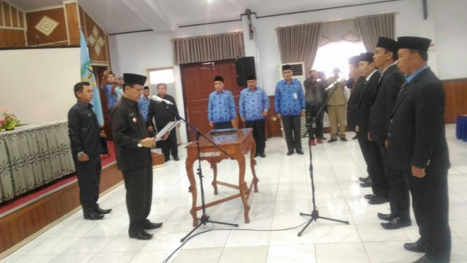 Pelantikan Kepala dinas beserta Tiga Direktur PDAM Tirta Sakti Kerinci.
