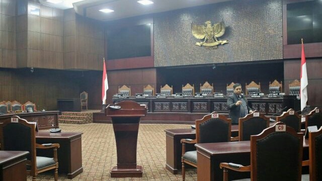 RUANG SIDANG KONSTITUSI. Di ruangan ini para pendekar hukum dari BPN dan TKN akan bertarung dalam sengketa Pilpres 2019. (Fedrik Tarigan/JawaPos.com)