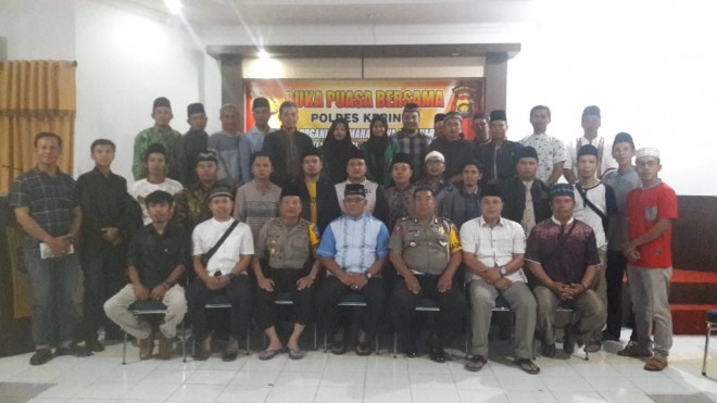 Polres Kerinci Gelar Buka Puasa Bersama Dengan Wartawan dan Mahasiswa. Foto : Gusnadi / Jambiupdate