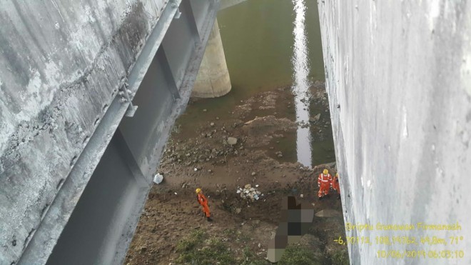 Khoerul Fuad (32), pemudik asal Jambi tewas tenggelam di Sungai Cimanuk.