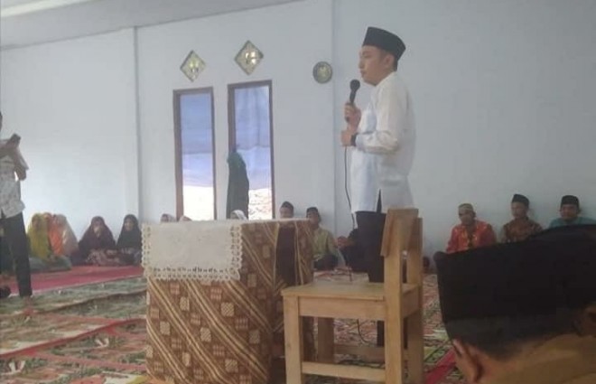 Ketua DPRD, Fikar Azami.