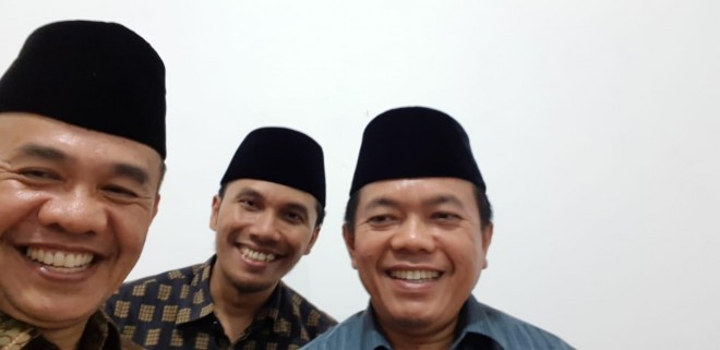 Al Haris dan Edi Purwanto saat Bertandang ke Kediaman Adirozal.
