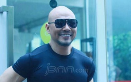 Deddy Corbuzier.  