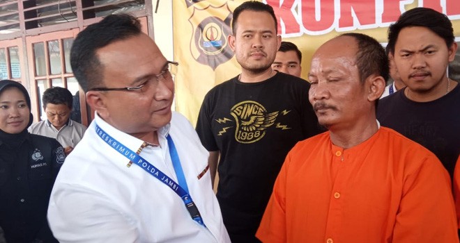 Dua orang yang ditetapkan menjadi tersangka judi togel merupakan pekerja bengkel di Muaro Jambi. Foto : Rudi / Jambiupdate