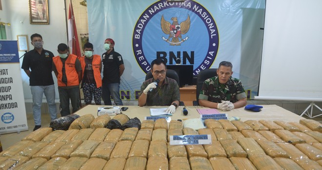 Barang Bukti yang diamankan oleh BNNP Jambi saat penggagalan penyelundupan ganja seberat 75 Kg bulan Mei lalu. Foto : Ist