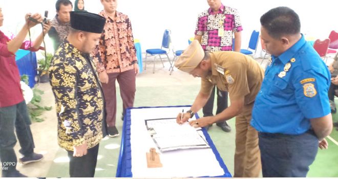 Wabup Tanjabtim Hadiri Sertijab Camat Nipah Panjang