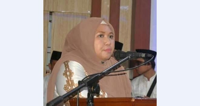 Bupati Muarojambi Hj Masnah Busro SE.