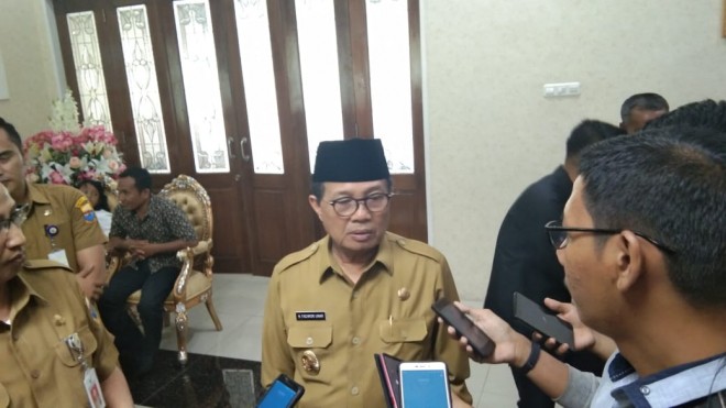 Gubernur Jambi Fachrori Umar. 