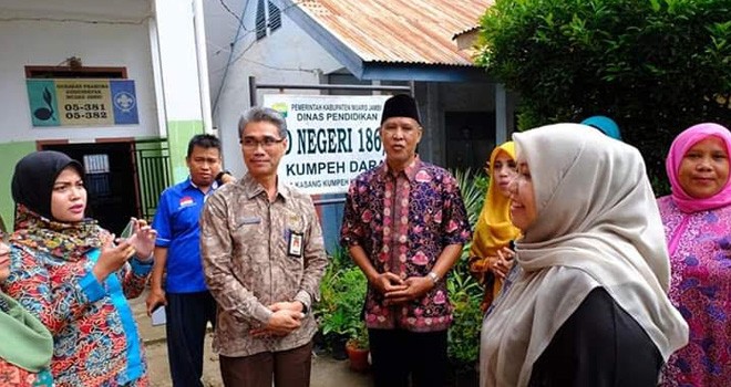 Bupati Masnah Tinjau KBM Hari Pertama Masuk Sekolah.
