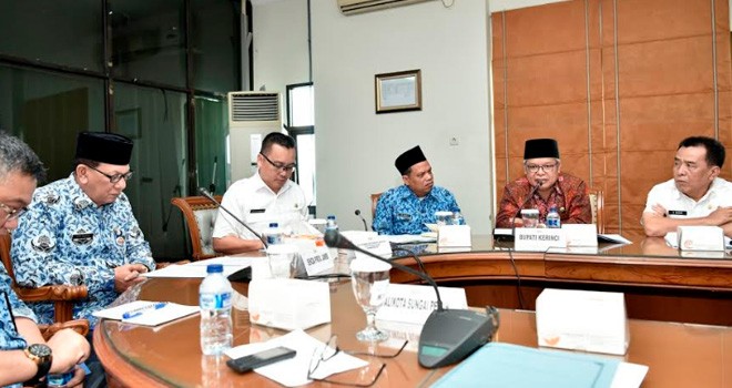 Pemkab Kerinci Serahkan Aset pada Pemkot Sungai Penuh.