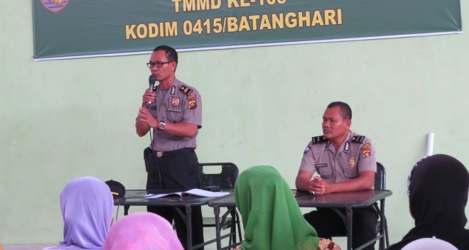 Sat Binmas Iptu Kasidu Ingatkan Warga Soal Karhutla.
