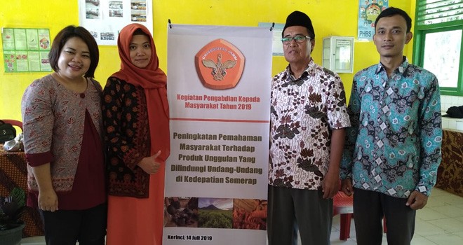 Ketua dan Anggota Tim Pengabdian FH Unja.