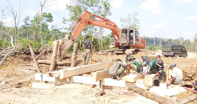 Pengerjaan Jembatan Pertama di Jalan Baru Terus Dikebut.