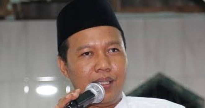 Bupati Romi.