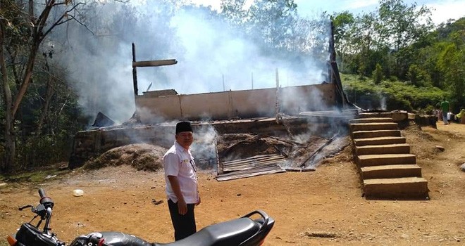 Arpan, Camat Batangasai.