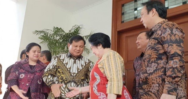 Prabowo Subianto saat bertemu Megawati Soekarnoputri.