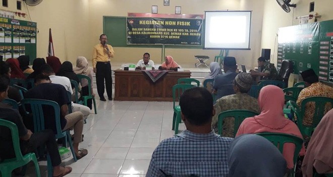 Pahamkan Soal PKH dan BPNT di Desa Sasaran TMMD.