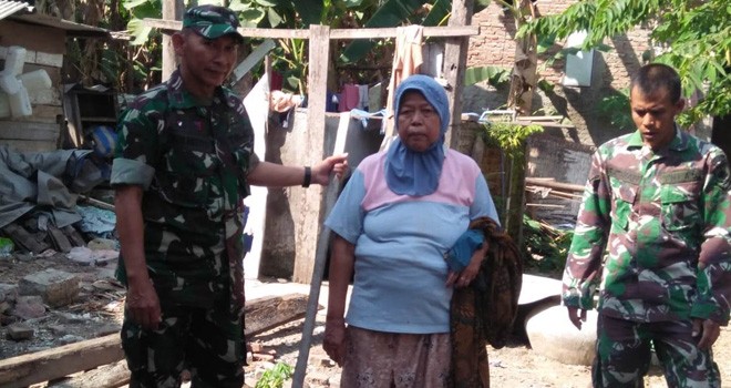 Ambil Apel Dan Ingatkan Perhatikan Faktor Keselamatan.