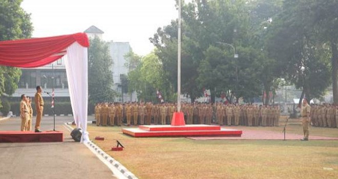 Sekjen Kemendagri Hadi Prabowo resmi melepas lulusan IPDN Angkatan XXV tersebut untuk menjalani penugasan. Foto : Humas Kemendagri for JPNN