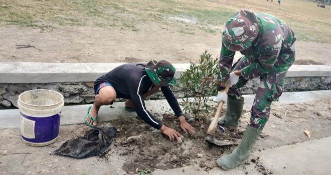 TNI Juga Prakarsai Penghijauan di Desa Sasaran TMMD.
