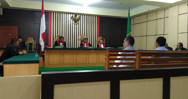 Sidang korupsi korupsi pembangunan Irigasi Sungai Tanduk, Kerinci tahun 2016 menghadirkan dua terdakwa yaitu Ibnu Ziady dan Ito Mukhtar.