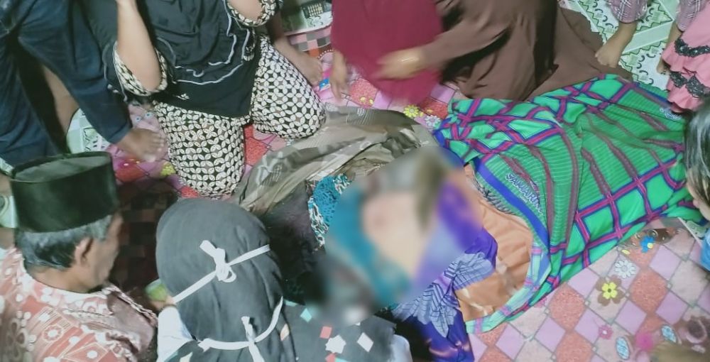 Warga Desa Simbur Naik dihebohkan dengan tragedi pembunuhan yang dilakukan oleh suami terhadap istrinya, pada Rabu (14/8) pagi.