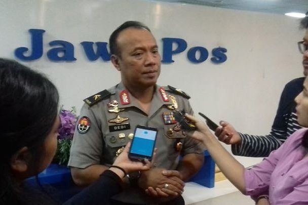 Karopenmas Mabes Polri Brigjen Dedi Prasetyo, memastikan penembakan anggota polisi Polda Papua tak terkait dengan unjuk rasa.
