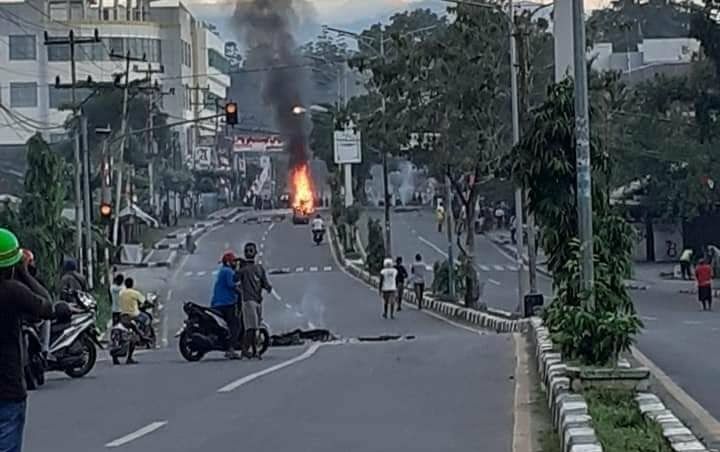 Kericuhan di Papua Barat.