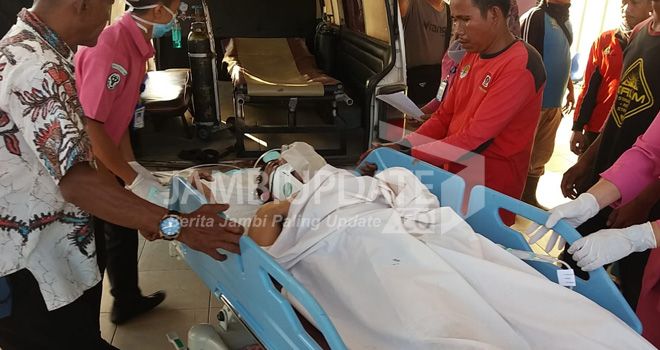 Asmara saat dilarikan ke RSUD Hamba Muara Bulian, Kamis (22/08).