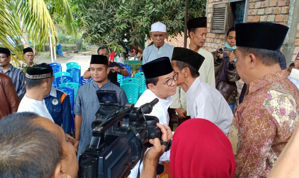 Gubernur Jambi Fachrori Umar saat Sambangi Rumah Duka Asmara.