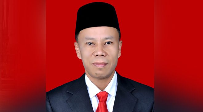 Sekretaris DPRD Kota Sungai Penuh Alpian.SE.MM.