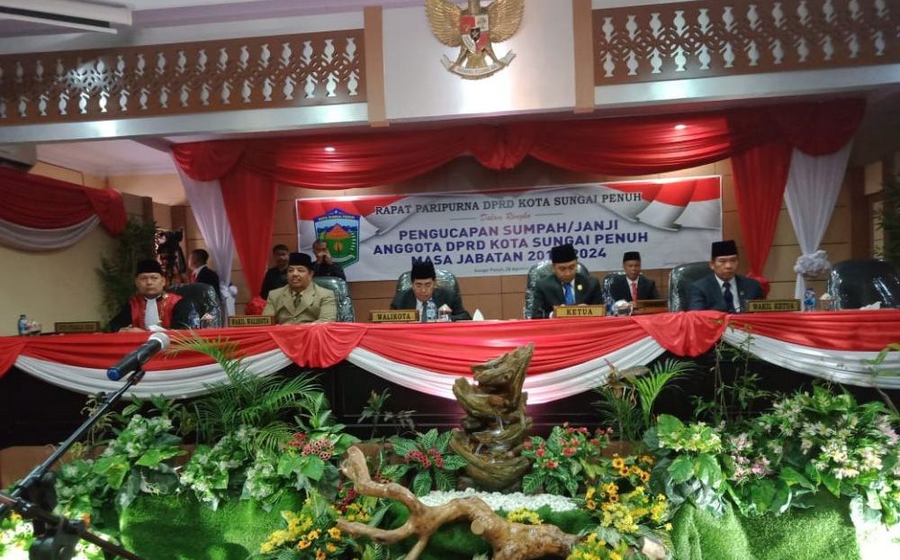 Walikota Sungai Penuh, H. Asafri Jaya Bakri (AJB).