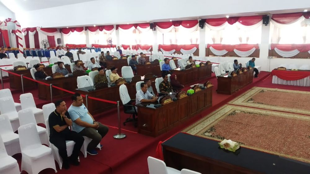 Gladi Bersih Pelantikan Dewan, Banyak Anggota Yang Tak Hadir.
