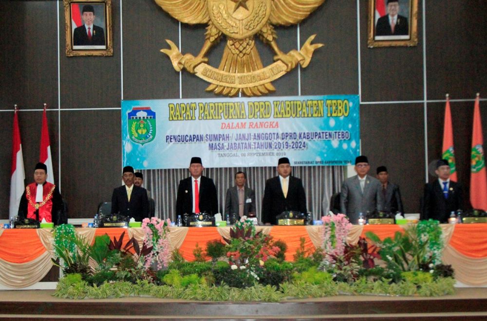Rapat Paripurna Pengucapan Sumpah Anghlgota DPRD Tebo Masa Jabatan 2019-2014.